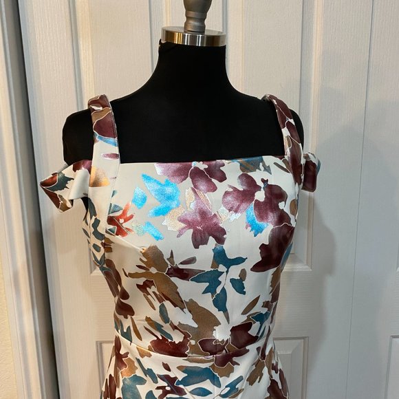 #66  E.C.I. New York Metallic Dress - Picture 2 of 14